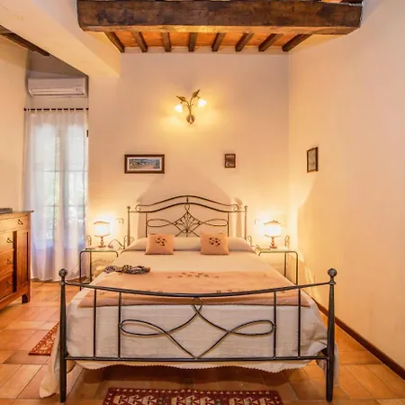 Lejlighed Locazione Turistica Hillside Pretty Home.3